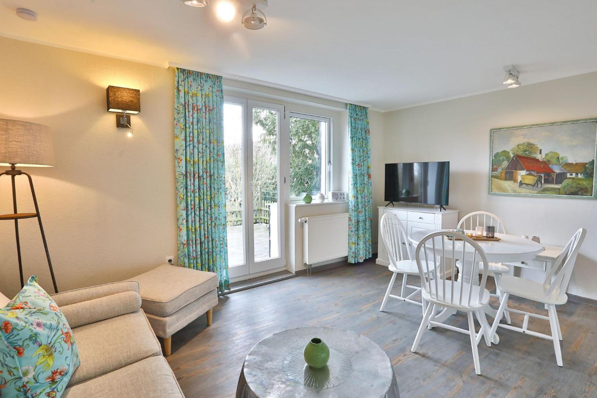 Ferienwohnung "Zur Rebe" Middelhagen Luaran gambar
